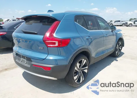 2023 Volvo Xc40 B5 Ultimate Bright Theme z USA, uszkodzony, nr VIN YV4L12UF8P2085671